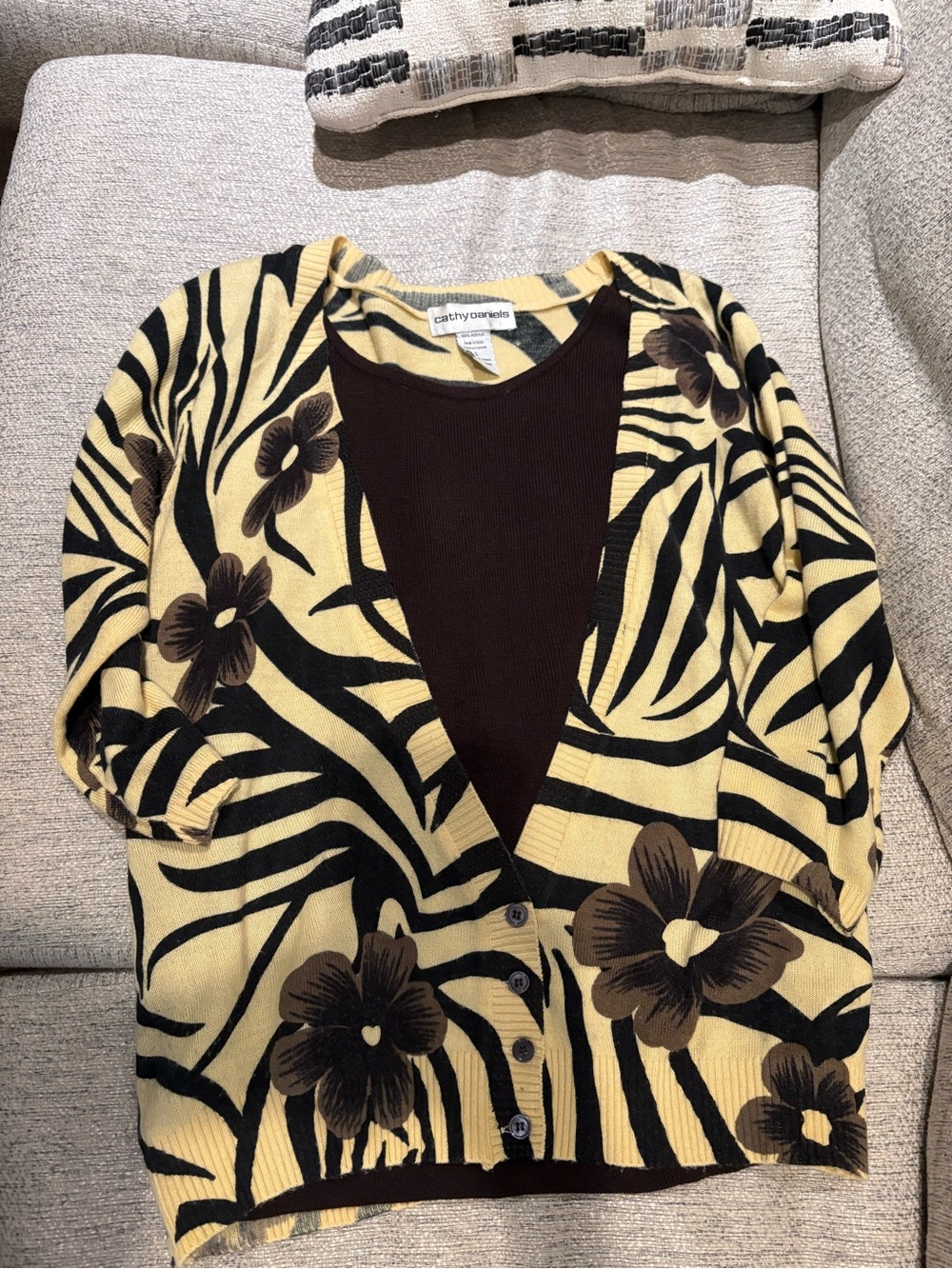 Cathy Daniels Yellow Floral  Print Cardigan like blouse with Brown Trim